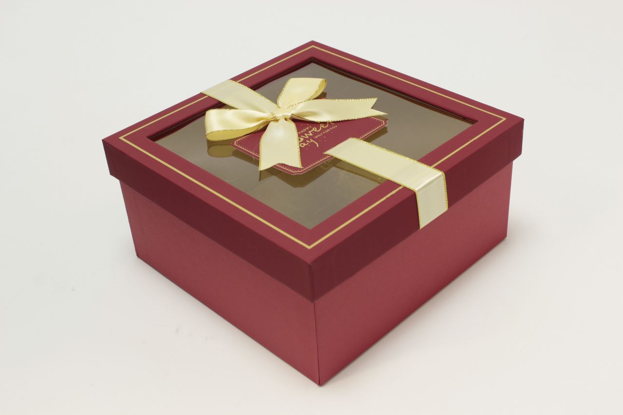 Коробка квадрат с окошком и бантом "luxe" 19*19*9,5 см, Красный (Арт) 72092301/2-1