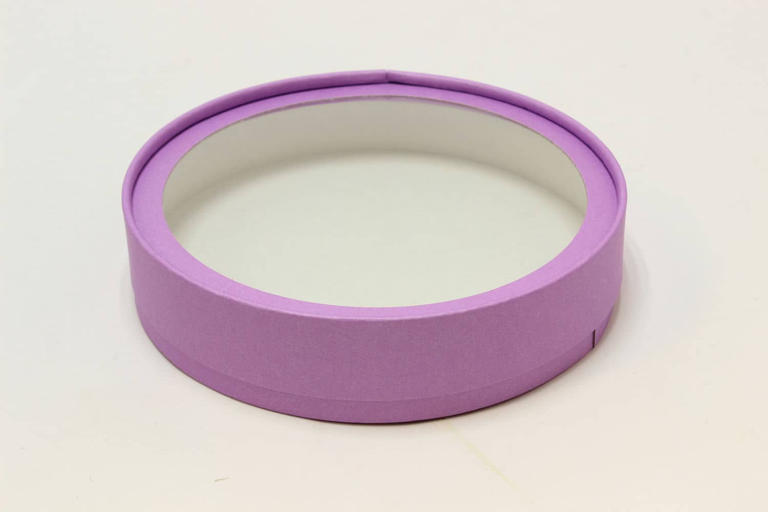 Подарочная коробка круглая с прозрачным окном D20*H5 Фиалка №27