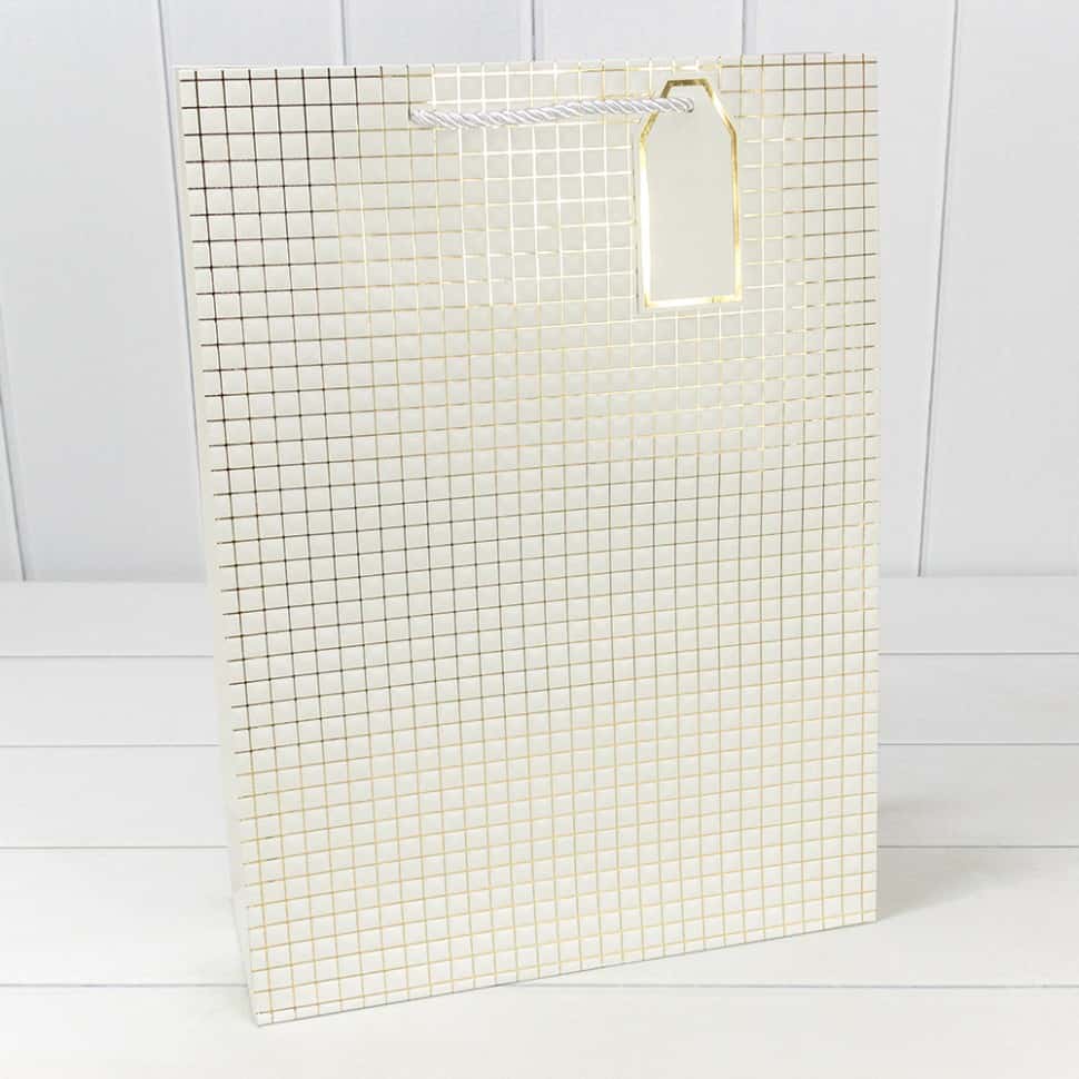 Пакет подарочный с тиснением 31*42*12 Белый