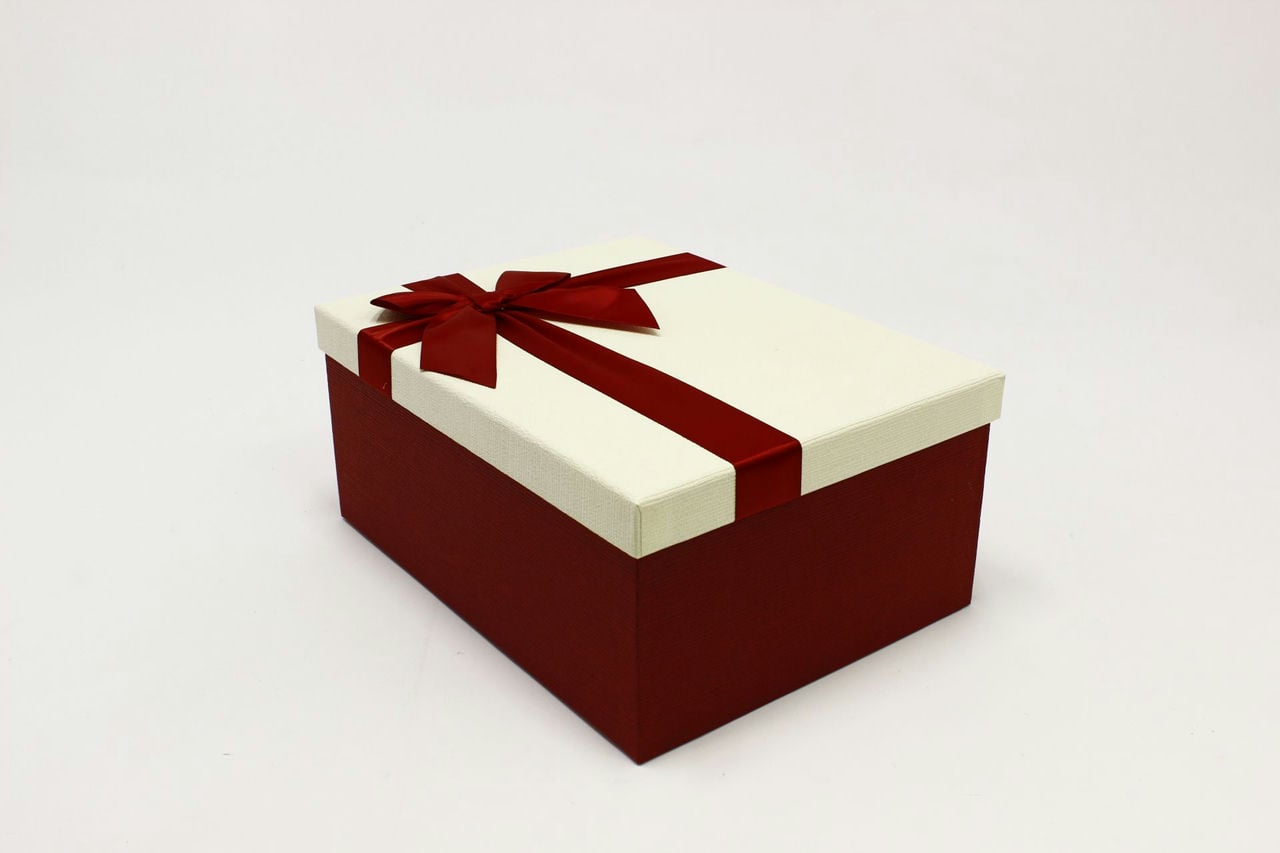 Коробка прямоугольная "Бант" Бордовый/Бежевый 30*22,8*13,3 см (Арт) 721604/0022-3