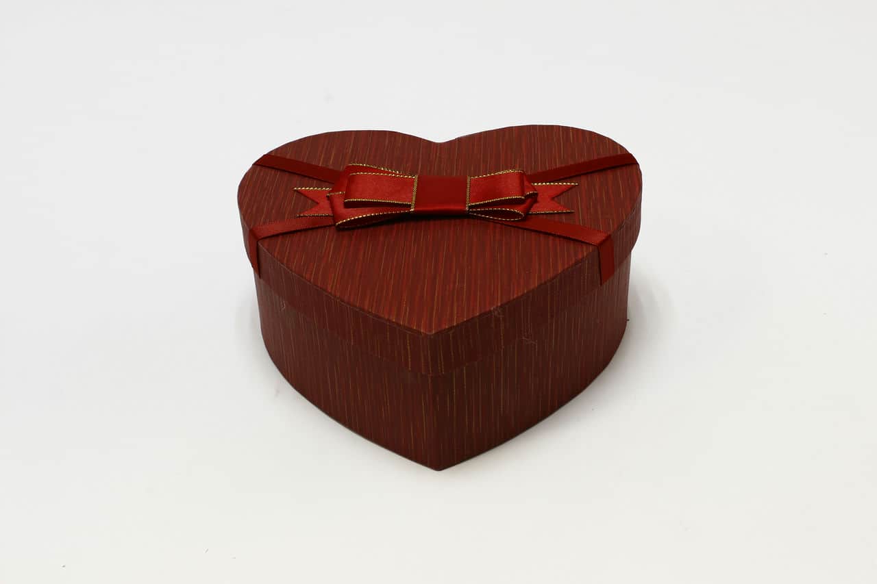 Коробка сердце 18,5*17,7*7,5 см с бантиком, Винный (Арт) 7201520/12-2