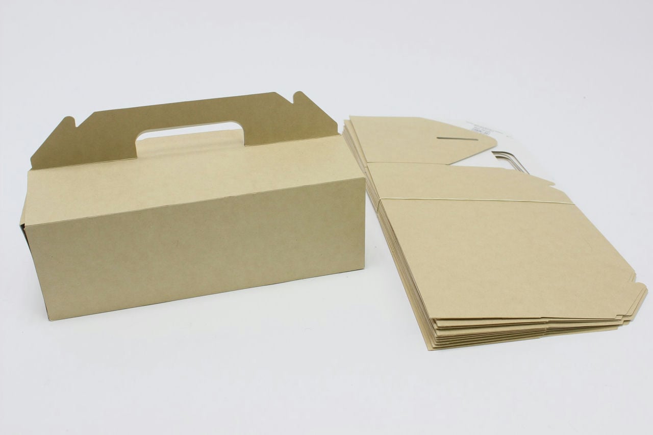 Коробка крафт ECO BOX WITH HANDLE, 288х142х98 мм (5шт в 1 упак) Коробка крафт ECO BOX WITH HANDLE, 288х142х98 мм (5шт в 1 упак)