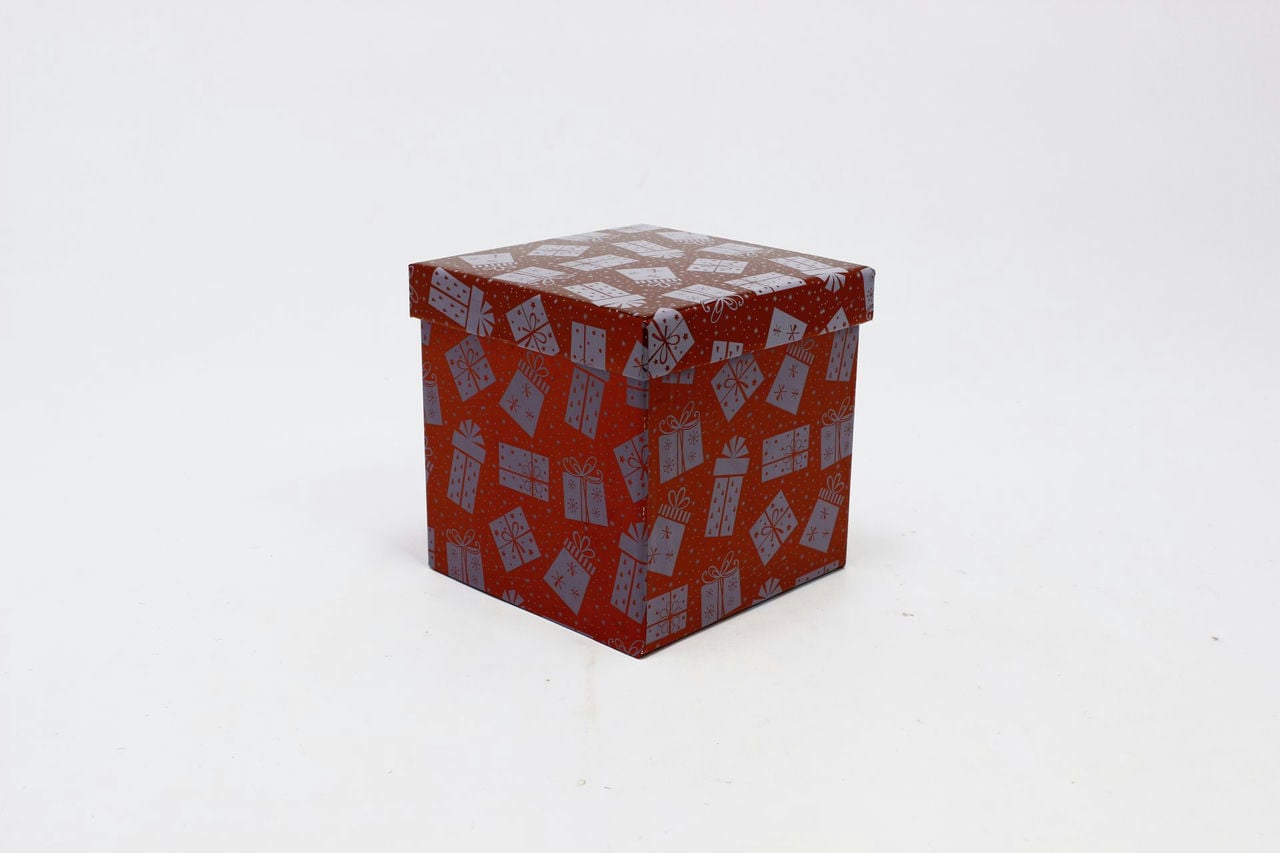 Коробка НГ Куб "Подарки" Красный 16,5*16,5см (Арт) 730601/1637-6