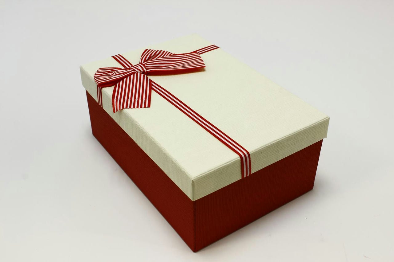 Коробка прямоугольник с бантом 23*16*9,5 см, красная/белая крышка (Арт) 720614/7-1Б