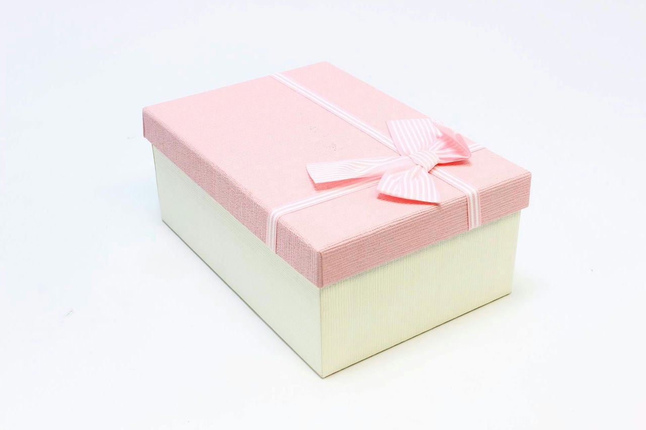 Коробка прямоугольник с бантом 23*16*9,5 см, белая/розовая крышка (Арт) 720614/6-1А