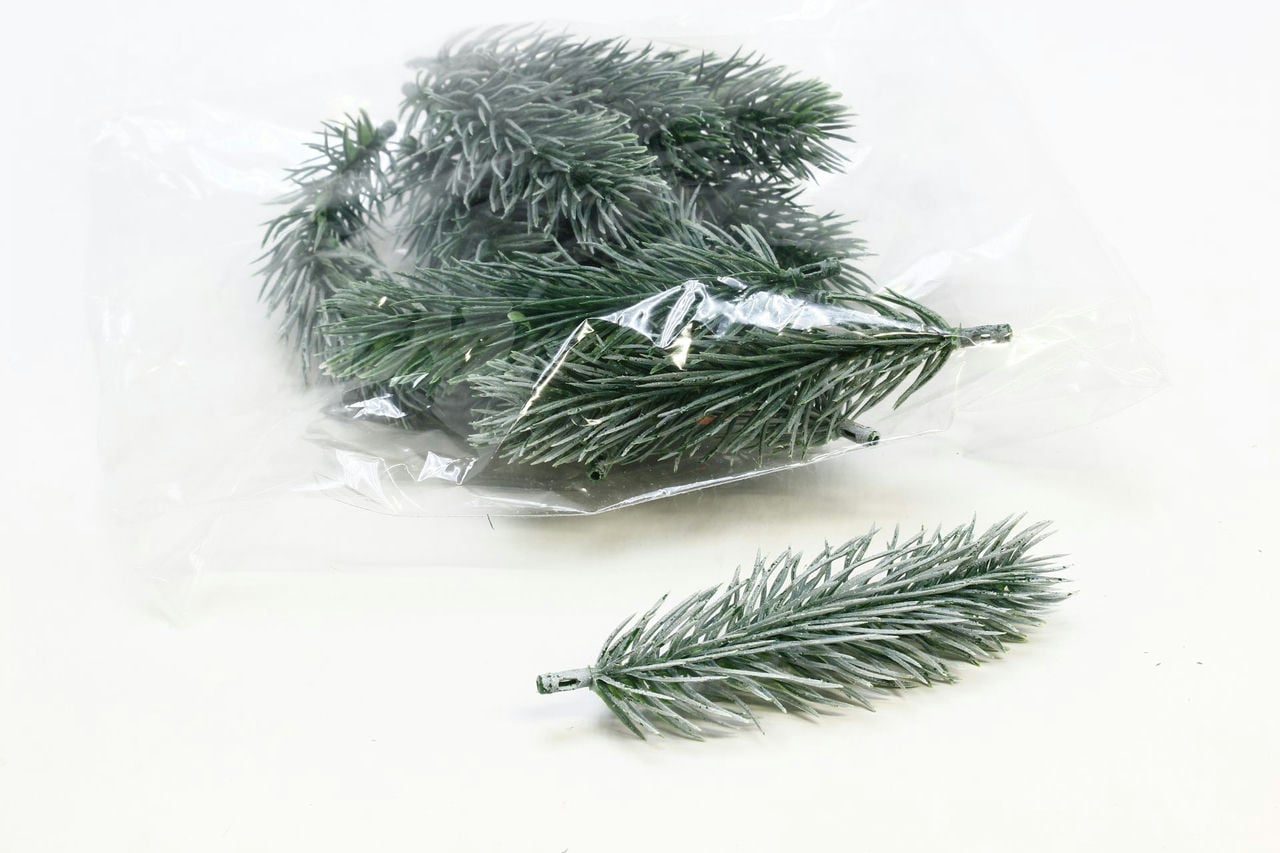 Лист хвои "Лика"  Белый (20шт в 1упак)