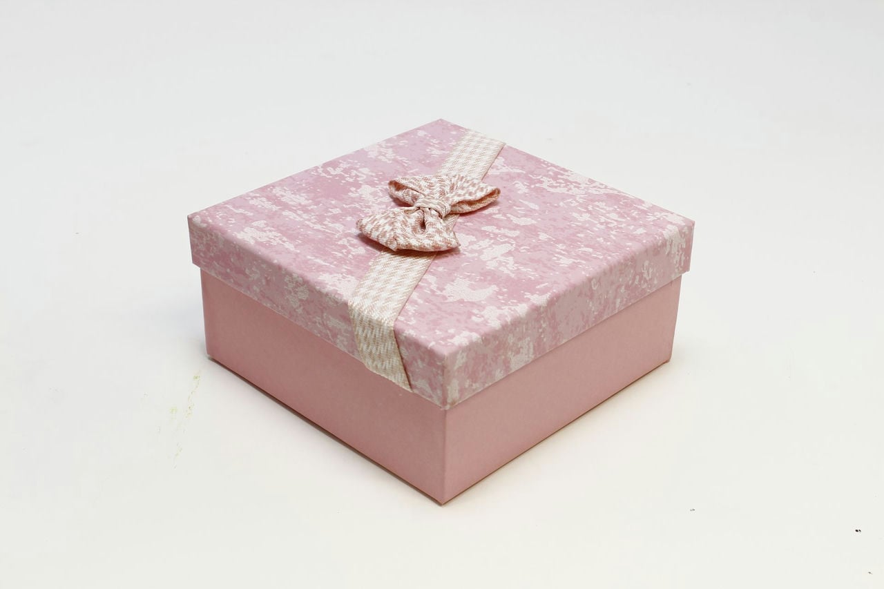 Коробка квадрат 17*17*8 см, Розовый с бантом (Арт) 7201560/3-2