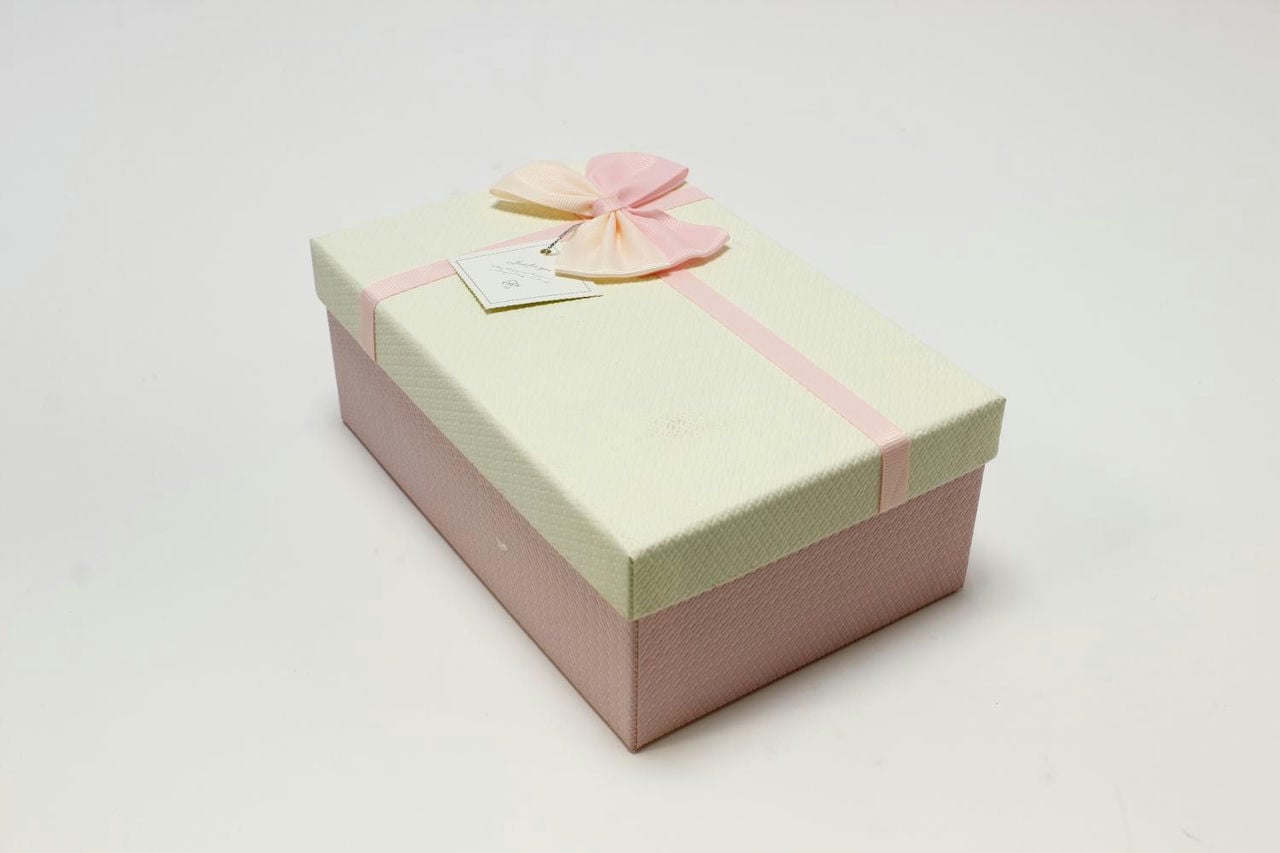 Коробка прямоугольник с бантом 21*14*8 см, розовая/белая крышка (Арт) 720614/13-2Б