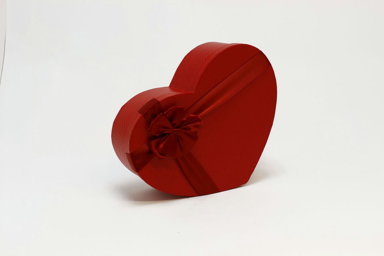 Коробка "Premium" Сердце 33x23 h=6,5 см, Красное (Арт) 31141-3/4