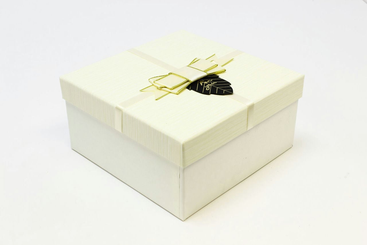Коробка квадрат 19*19*9,5 см с бантом "For You" Бежевый (Арт) 7201530/6-1
