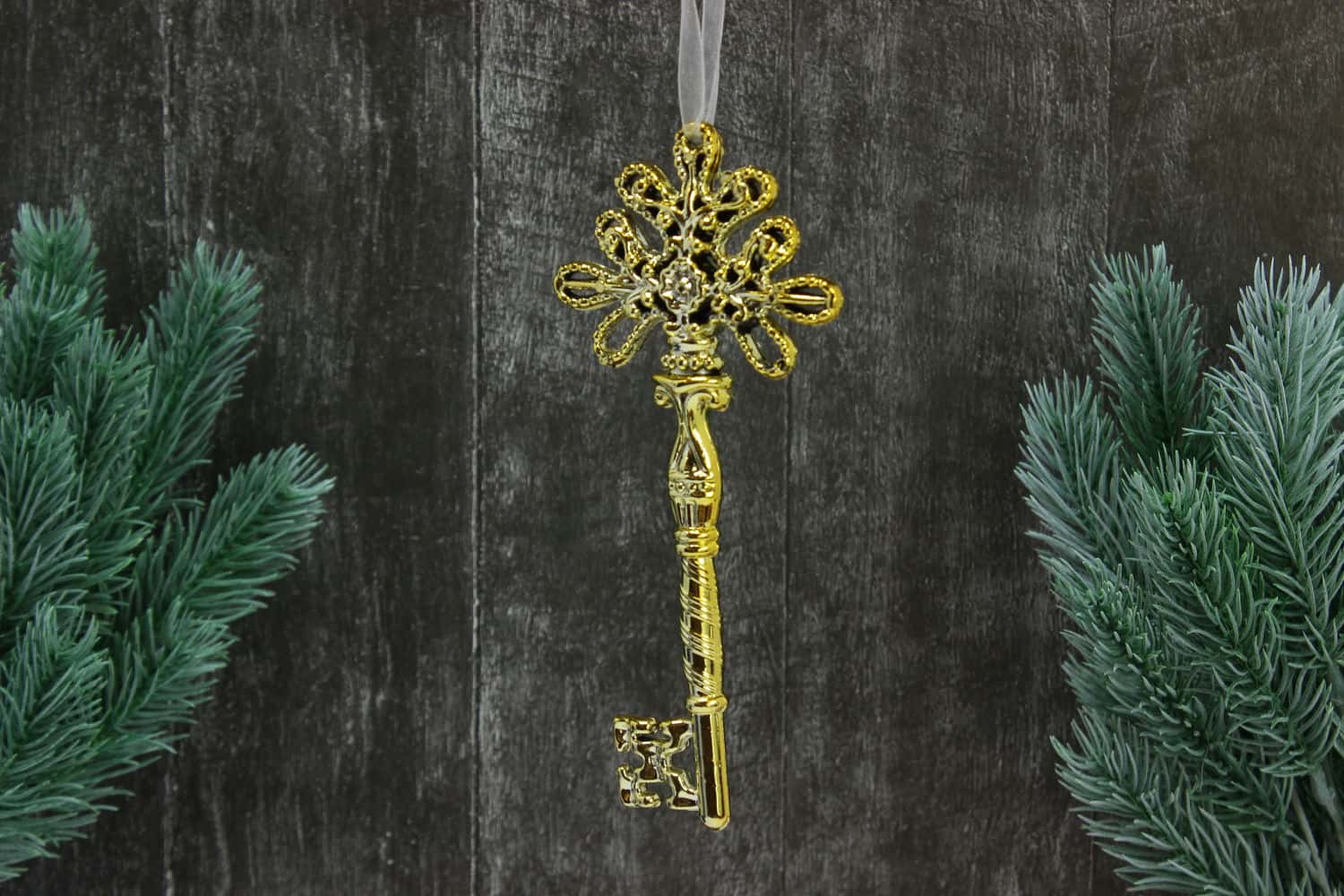 Украшение подвесное Ключик (пластик), 16х7,2см, Золотой