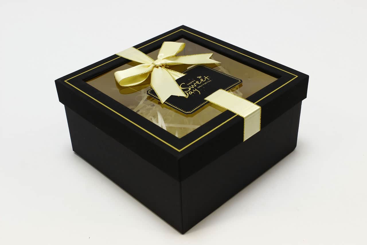 Коробка квадрат с окном "lux" 19*19*9,5 см  с окошком, Черный (Арт) 720-880/6-1А