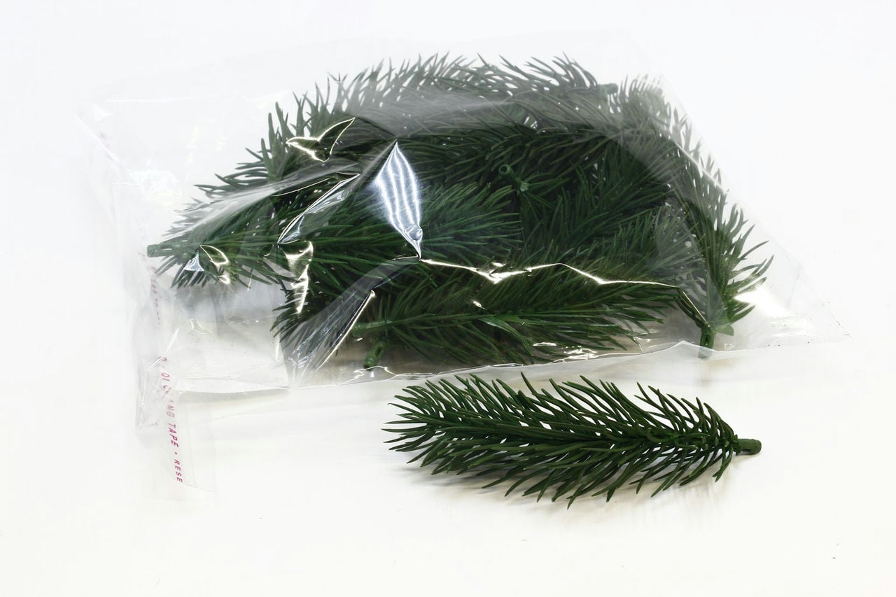 Лист хвои "Лика"  Зеленый (20шт в 1упак)