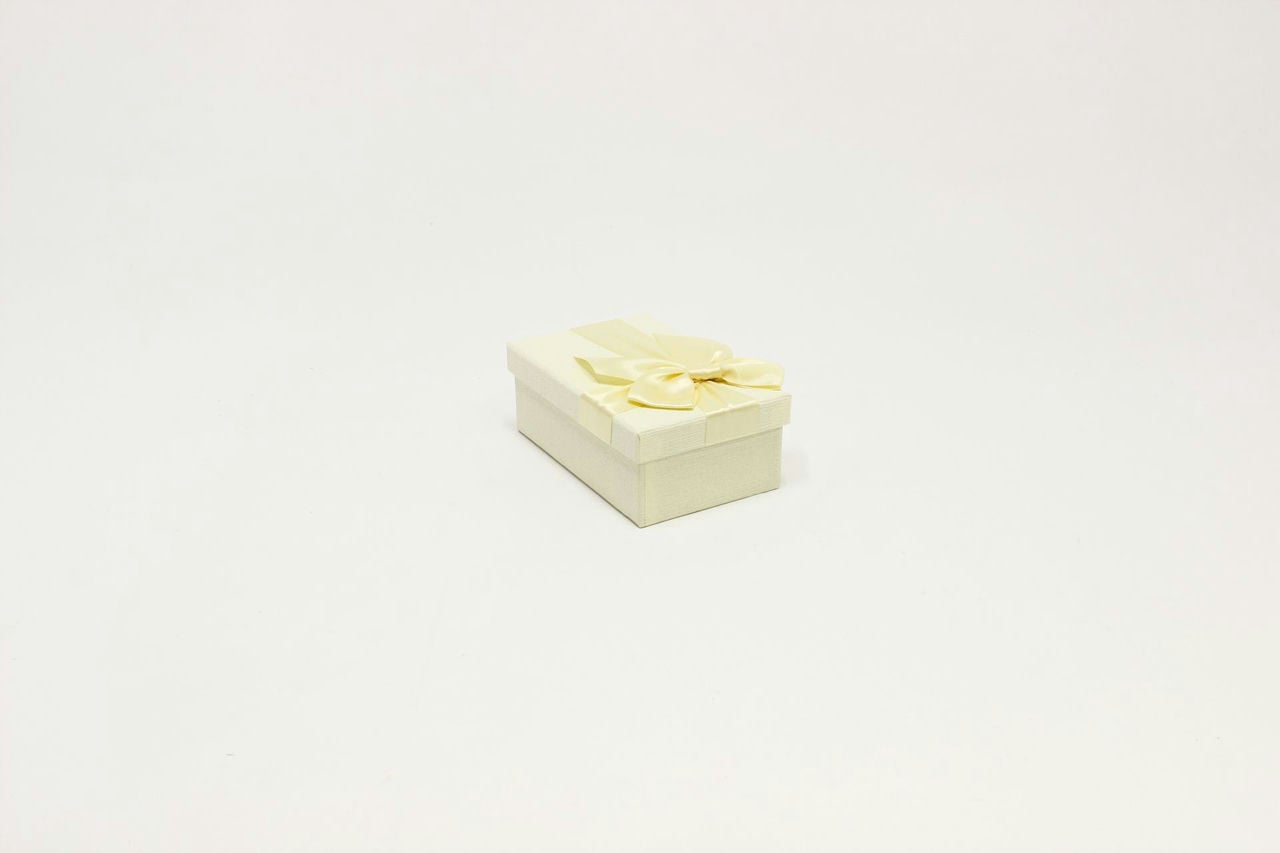 Коробка прямоугольная "Бант" Бежевый 16,8*10,8*6,5 см (Арт) 721604/0026-10