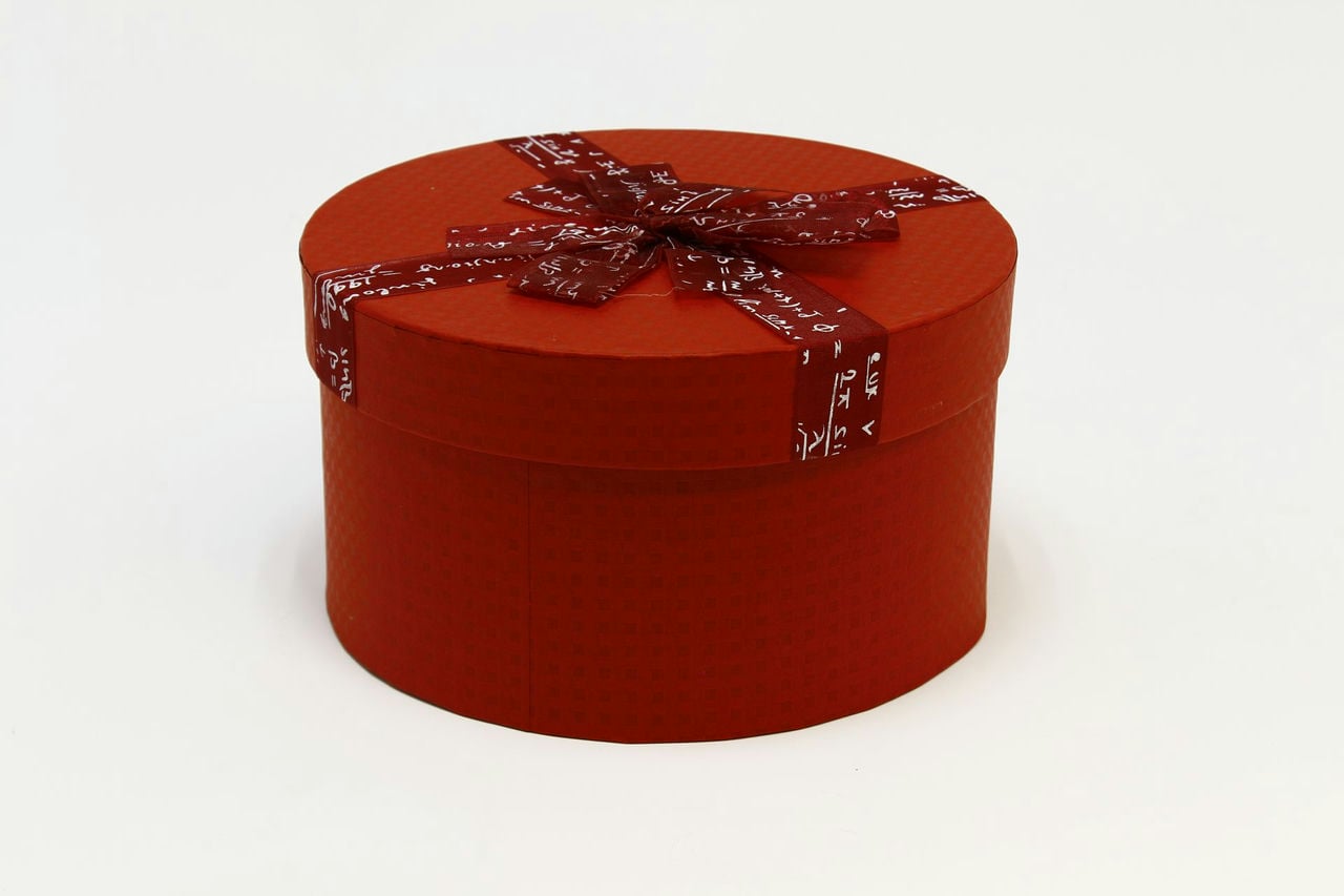 Коробка круг с бантом из органзы D20*11 см,  Красная (Арт) 720654/1-1