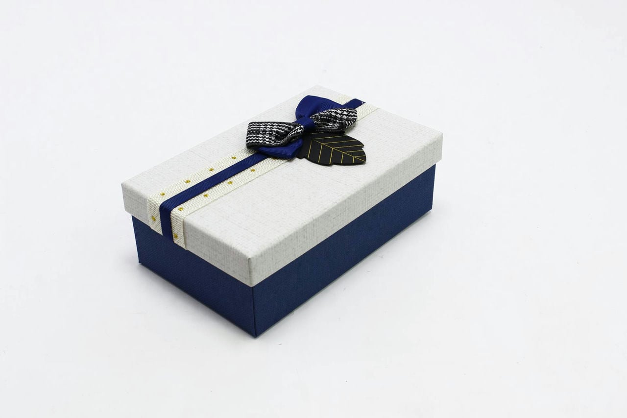 Коробка прямоугольник "Лист" Бежевый/Синий 19*12*6,5 см (Арт) 4829743-3Б