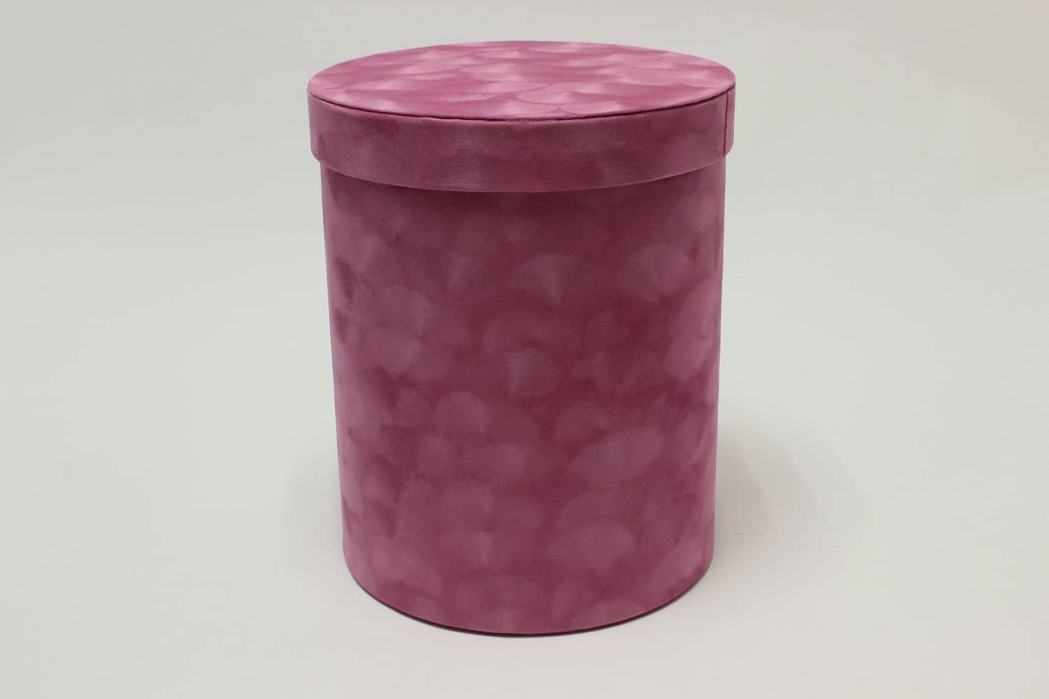 Коробка цилиндр бархатная "Velvet" 21*25,5 см, Лиловый (Арт) 720952/4-1 Коробка цилиндр бархатная "Velvet" 21*25,5 см, Лиловый (Арт) 720952/4-1