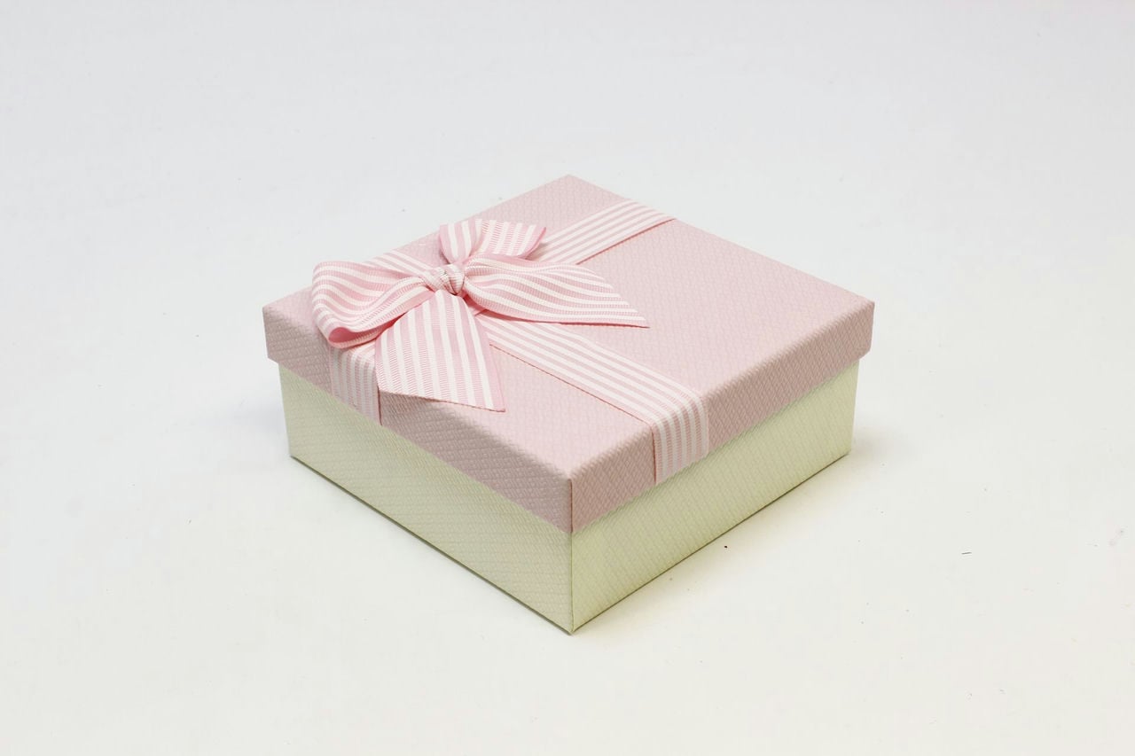 Коробка квадрат с полосатым бантом 15*15*7 см, Розовый (Арт) 720616/27-3