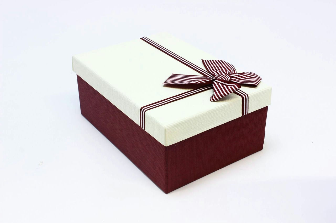 Коробка прямоугольник с бантом 23*16*9,5 см, бордовая/белая крышка (Арт) 720614/8-1А