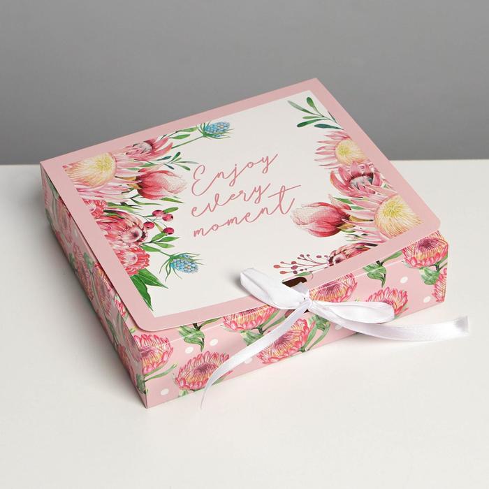 Коробка складная подарочная «Цветы», 20 × 18 × 5 см 7120091