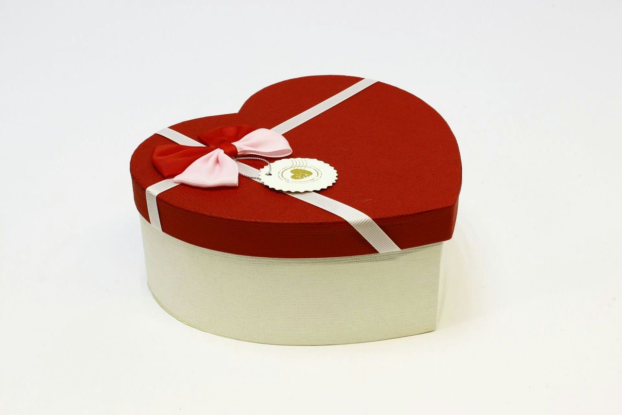 Коробка сердце 22*20*9 см с бантиком, белая/красная крышка (Арт) 720612/10-1Б