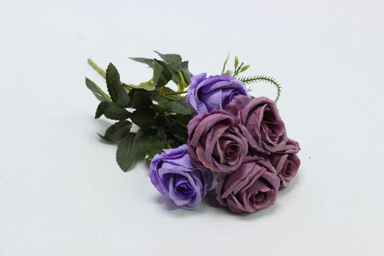 Букет роз "Еврожасмин" Н33см Фиолетовый