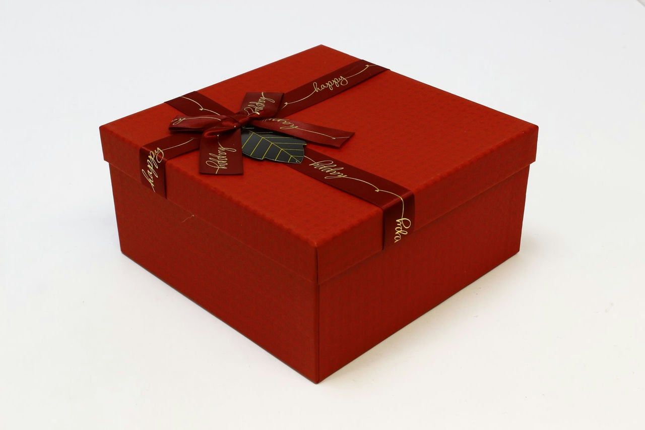 Коробка квадрат с бантом 19*19*9,8 см, "Happy" Красный (Арт) 720616/40-1