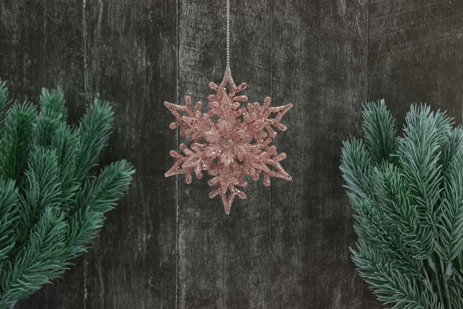 Украшение подвесное Снежинка с глиттером (пластик), 11см, Розовый