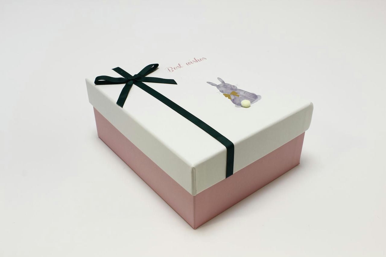 Коробка прямоугольник "Best wishes" 21,5*17,5*9,5 см с хвостиком (Арт) 720663/8-2
