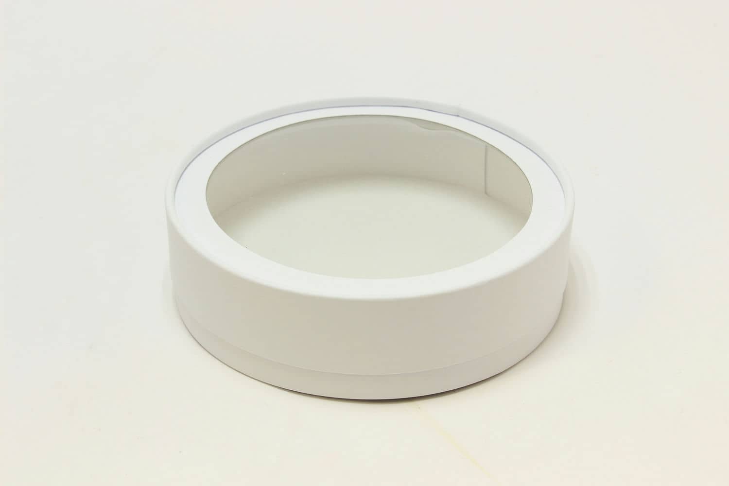 Подарочная коробка круглая с прозрачным окном D15*H6 Белый №1