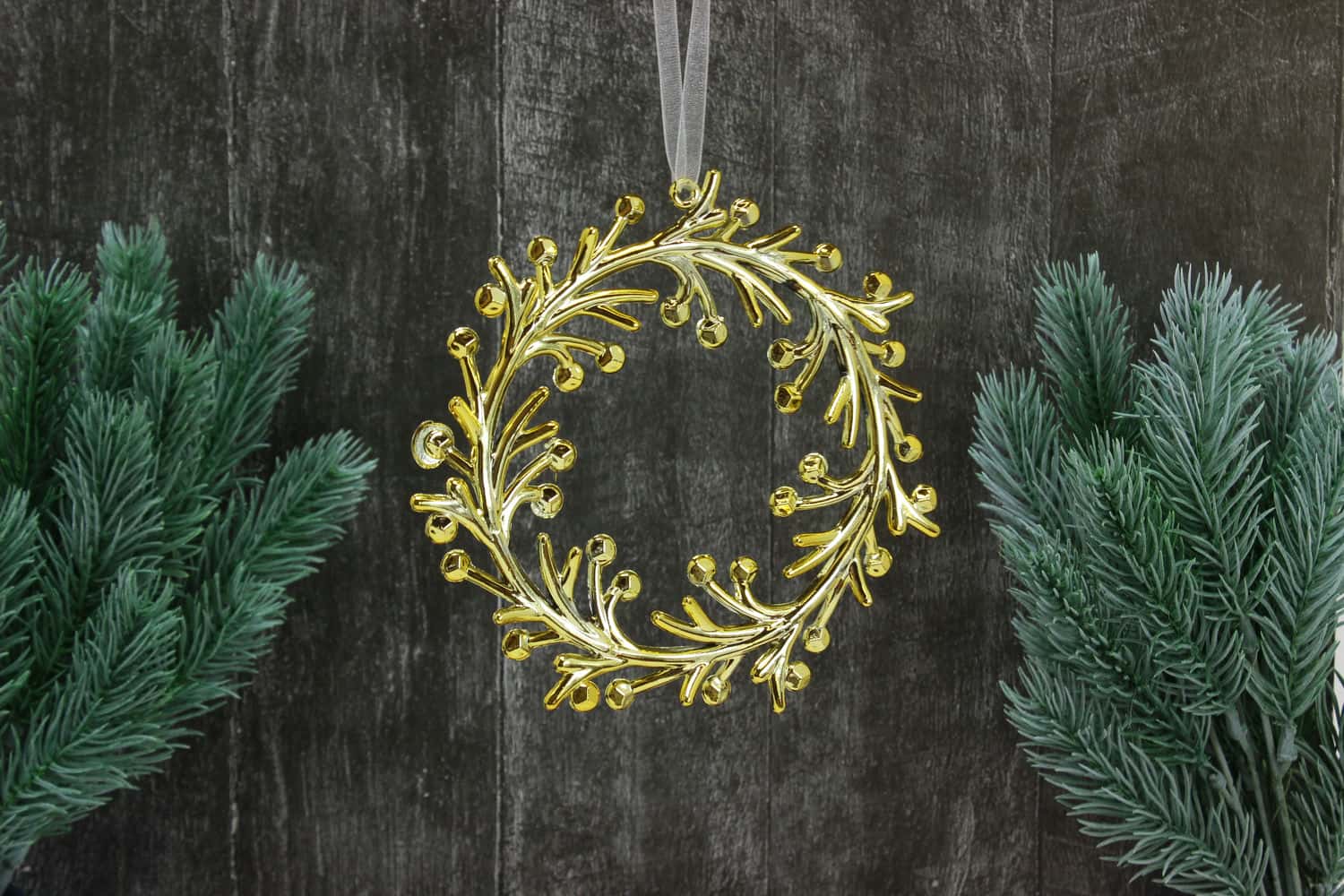 Украшение подвесное Веночек (пластик), 14х14см, Золотой