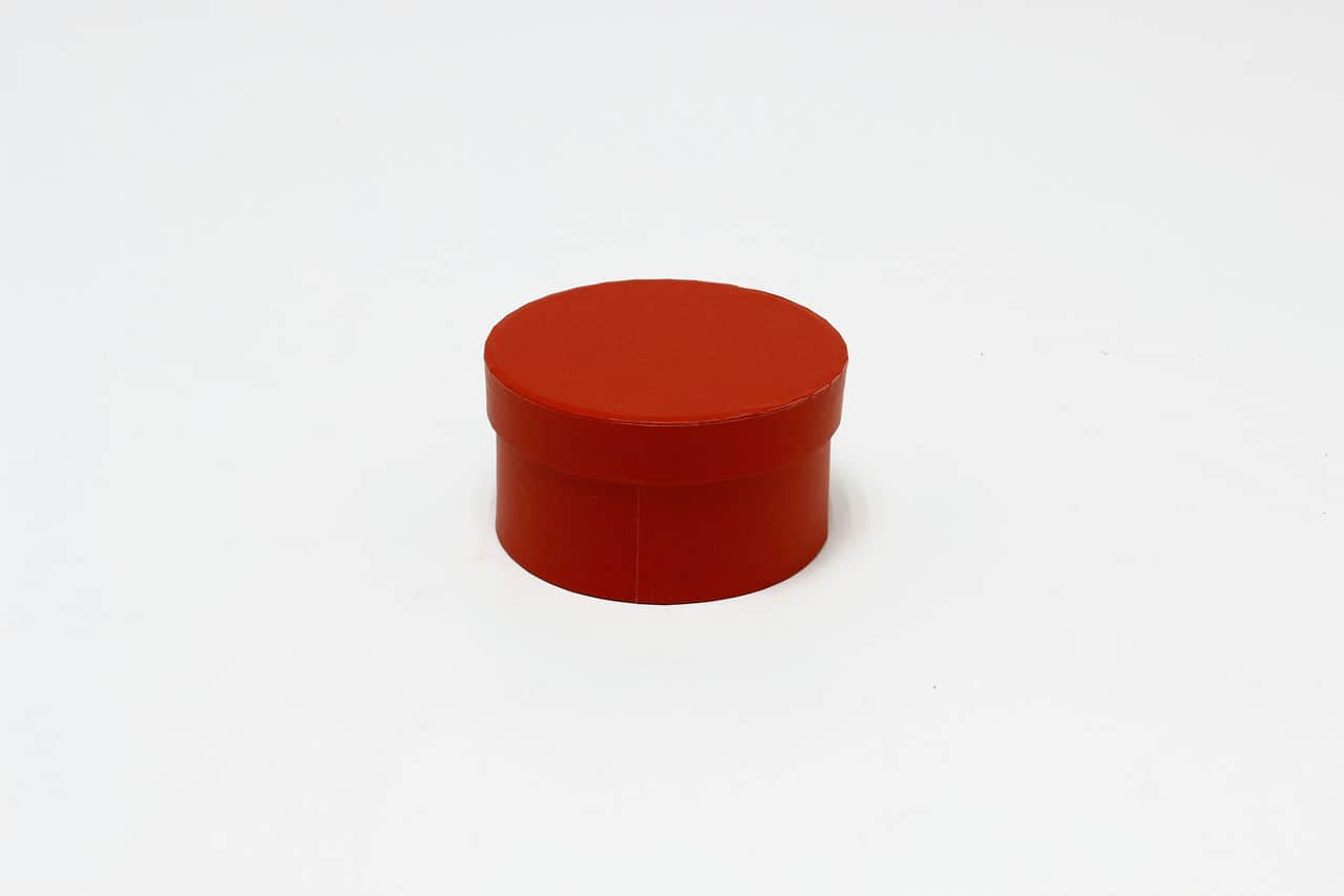 Коробка круг однотонная 12,5*6,7 см, Тёмно-красный (Арт) 721814/074-9